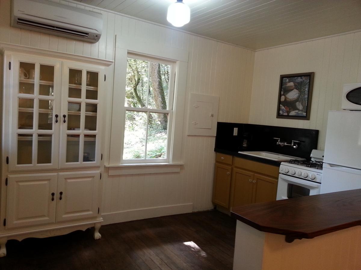 Willow Creek China Creek Cottages מראה חיצוני תמונה